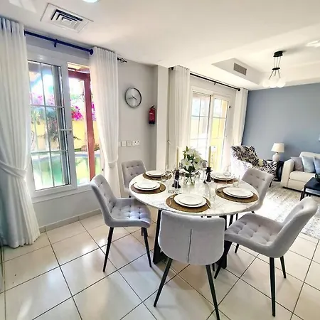 Direct Burj Khalifa Views / 5 Min Walk From Dubai Mall / Designer Choice / 6 People / New Building / Balcony Exterior photo