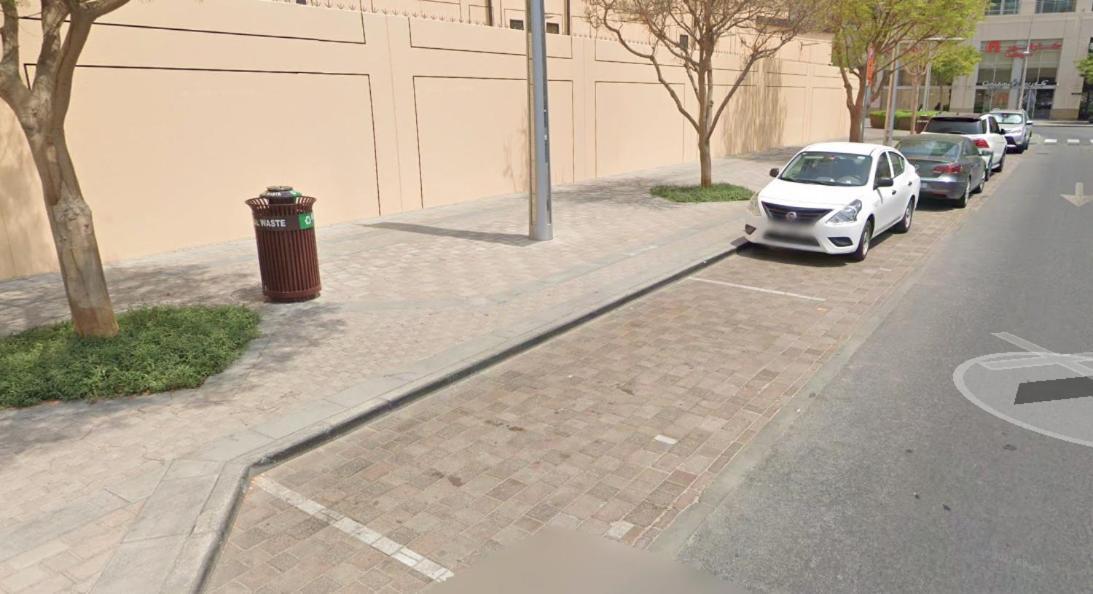 Apartment Direct Burj Khalifa Views / 5 Min Walk From Mall / Designer Choice / 6 People / New Building / Balcony Dubai