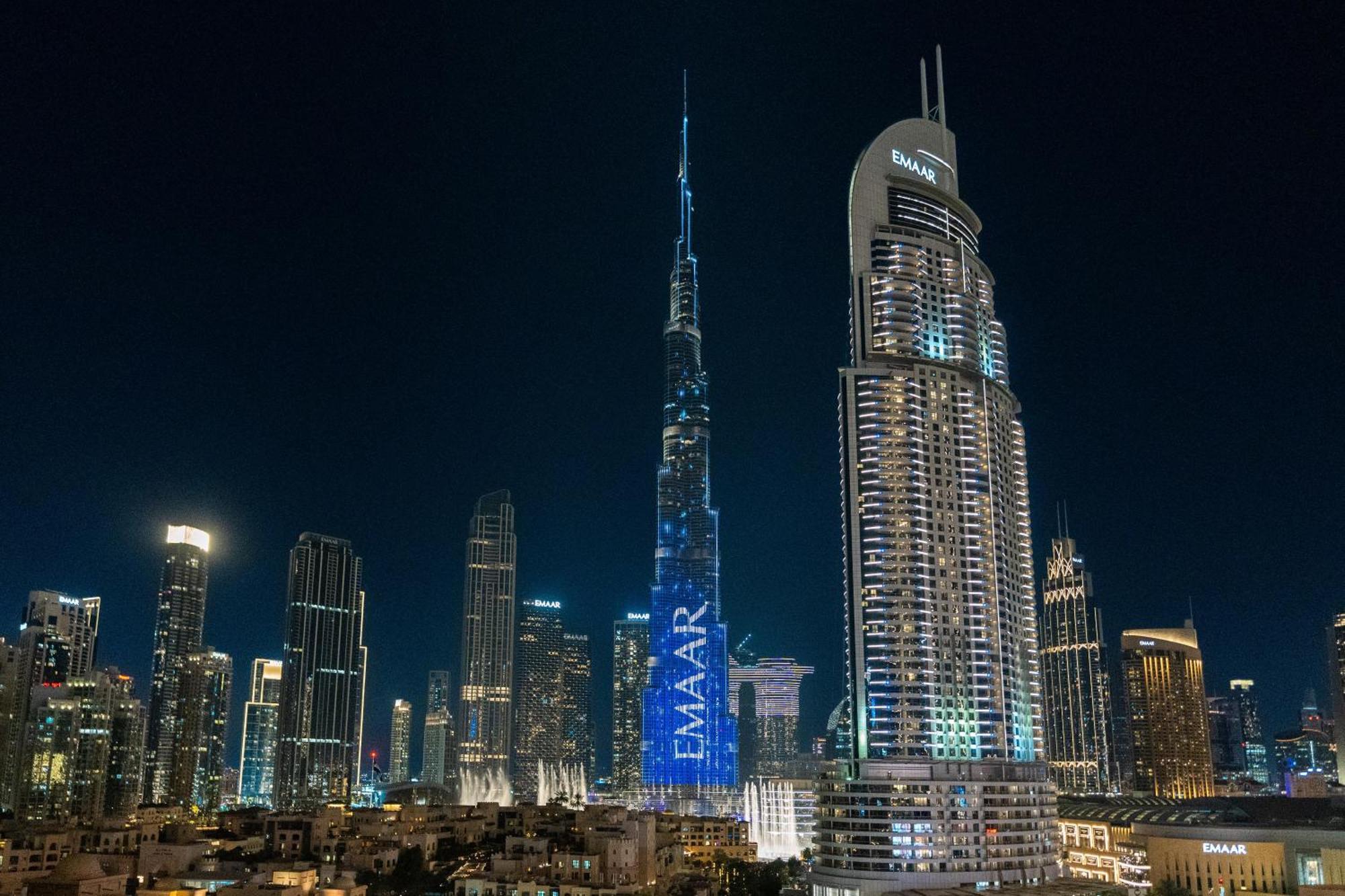 Apartment Direct Burj Khalifa Views / 5 Min Walk From Mall / Designer Choice / 6 People / New Building / Balcony *